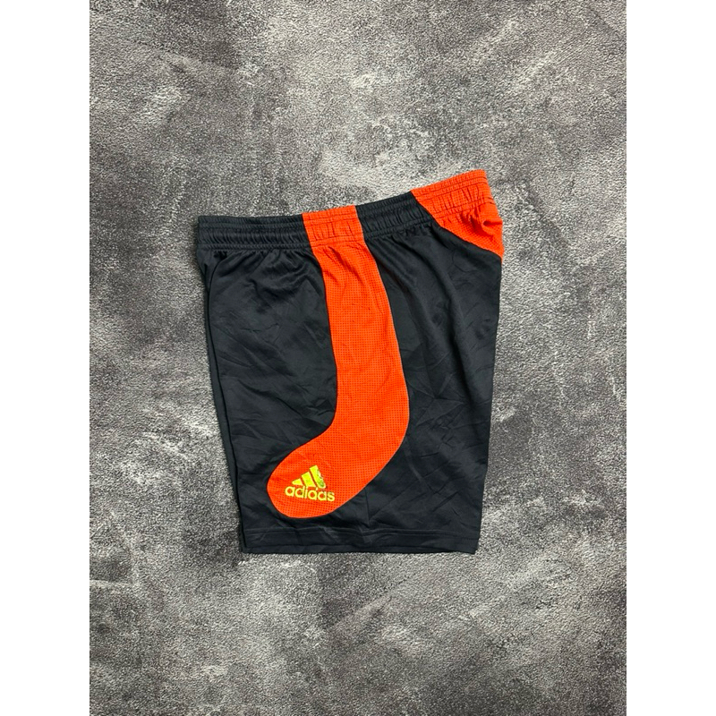 CELANA PENDEK ADIDAS SECOND