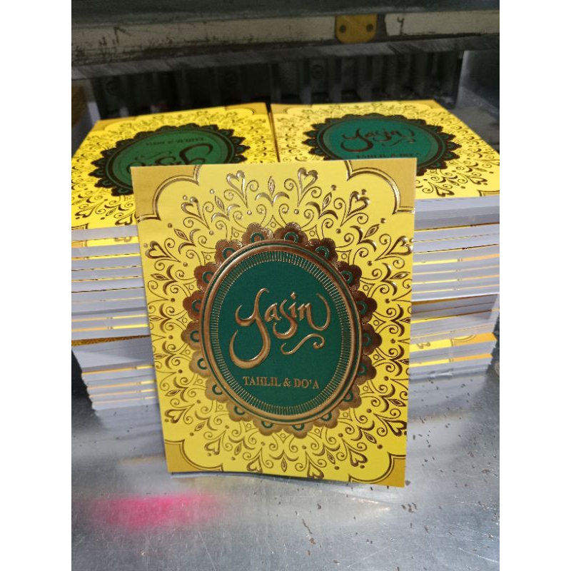 

BUKU YASIN DAN TAHLIL SOFT COVER EMBOS EMAS ，LUBANG FOTO 128 HALL