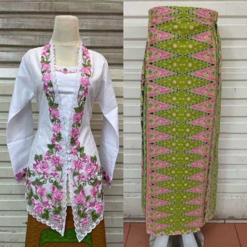 SK- Setelan kebaya encim Betawi bordir bunga // kebaya encim bahan katun dan rok batik // kebaya enc
