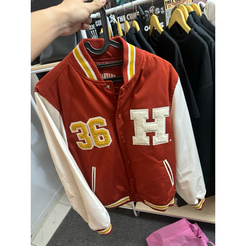 varsity harvard pull and bear
