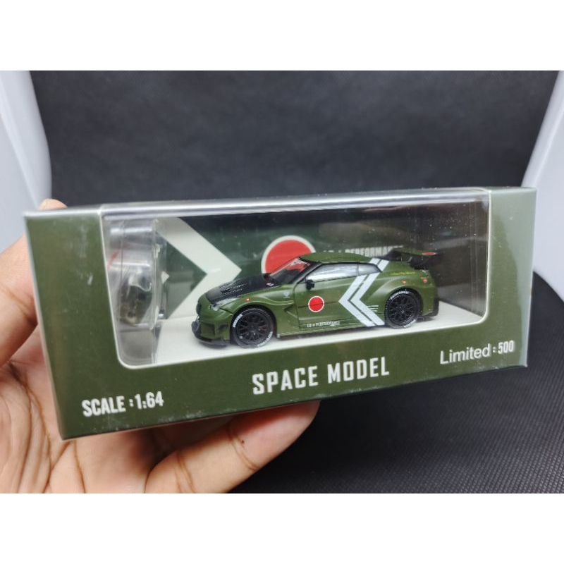 Time Micro X Space model LBWK Nissan Skyline GT-R R35 3.0 Zero Fighter With Devil Bear Figure (segel