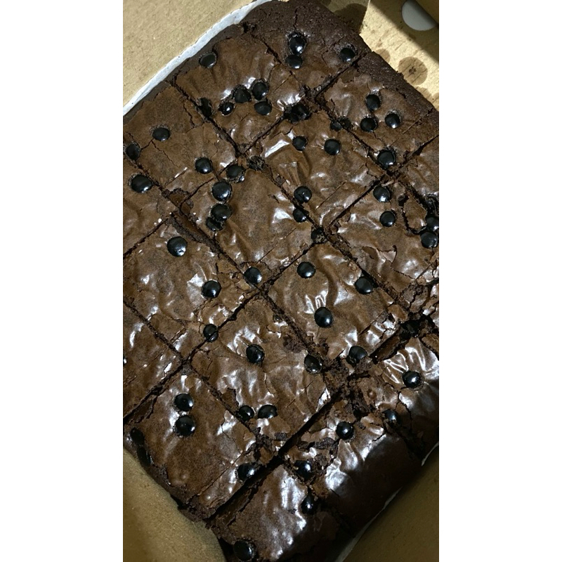 

Fudgy Brownies ukuran 20x20 cm