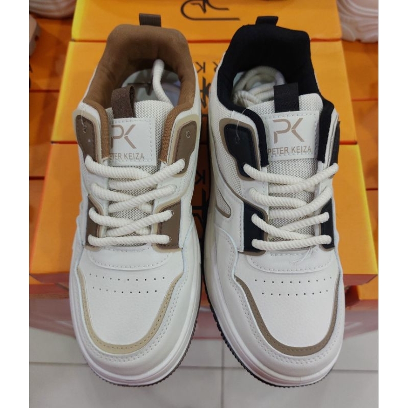 Sepatu sneakers wanita merk PETER KEIZA