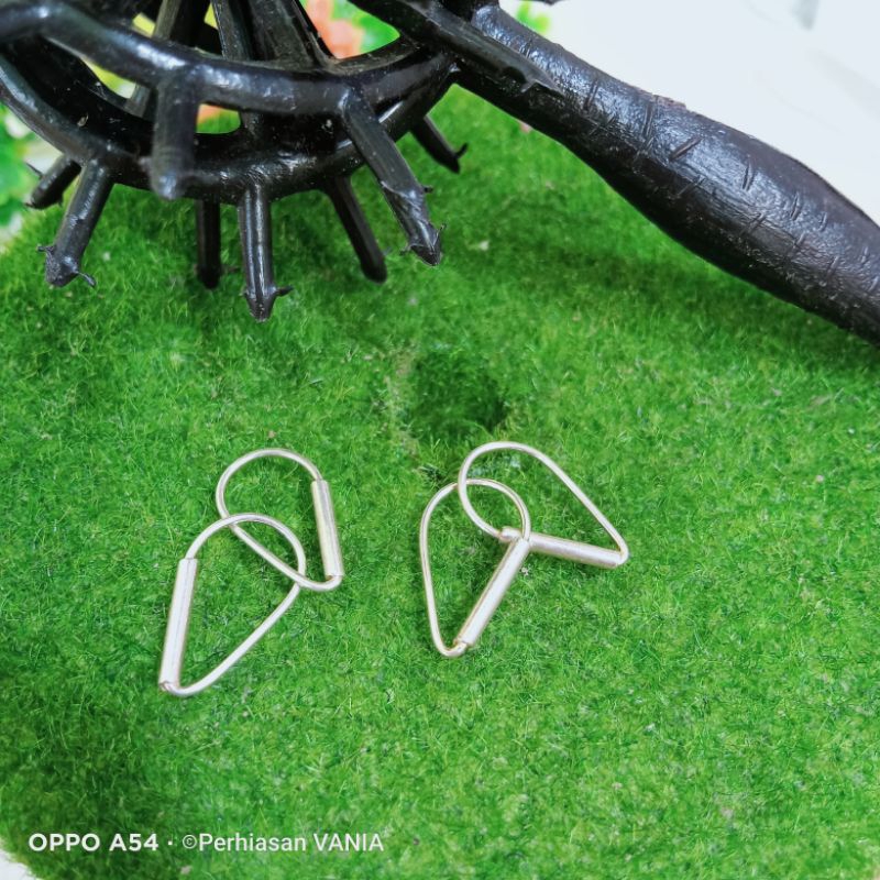 Anting tindik bayi Perak