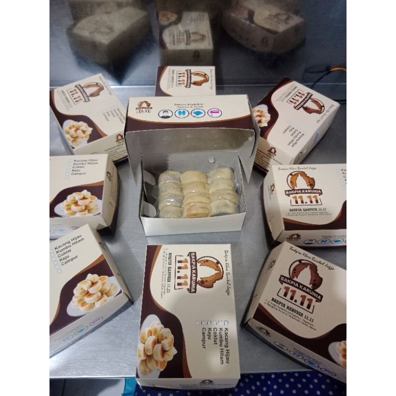 

Bakpia Basah bakpia Pathuk Kacang Hijau isi 12 premium Karunia 11.11
