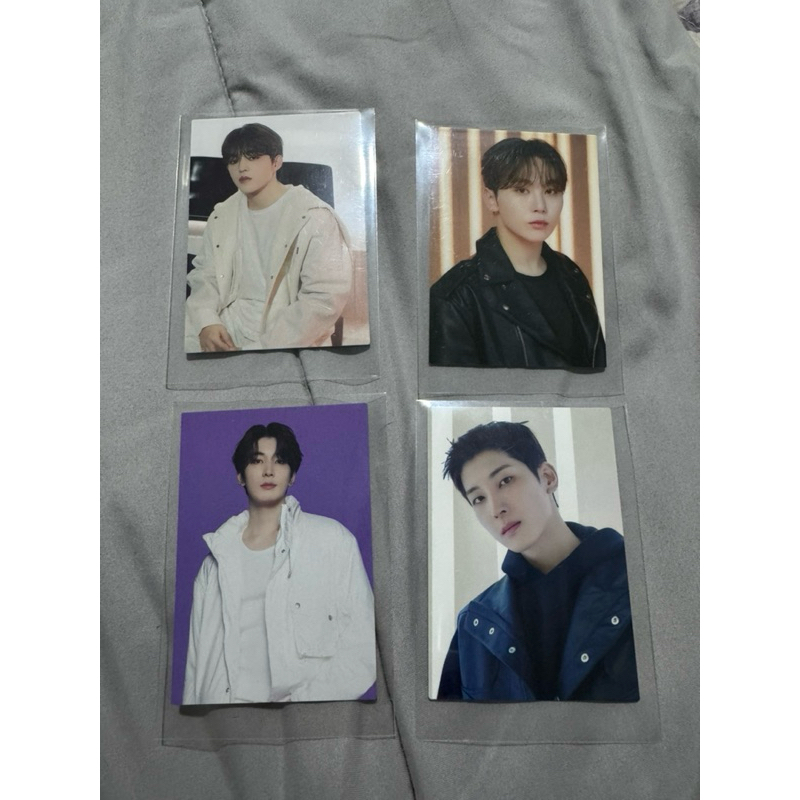 SEVENTEEN TRADING CARD