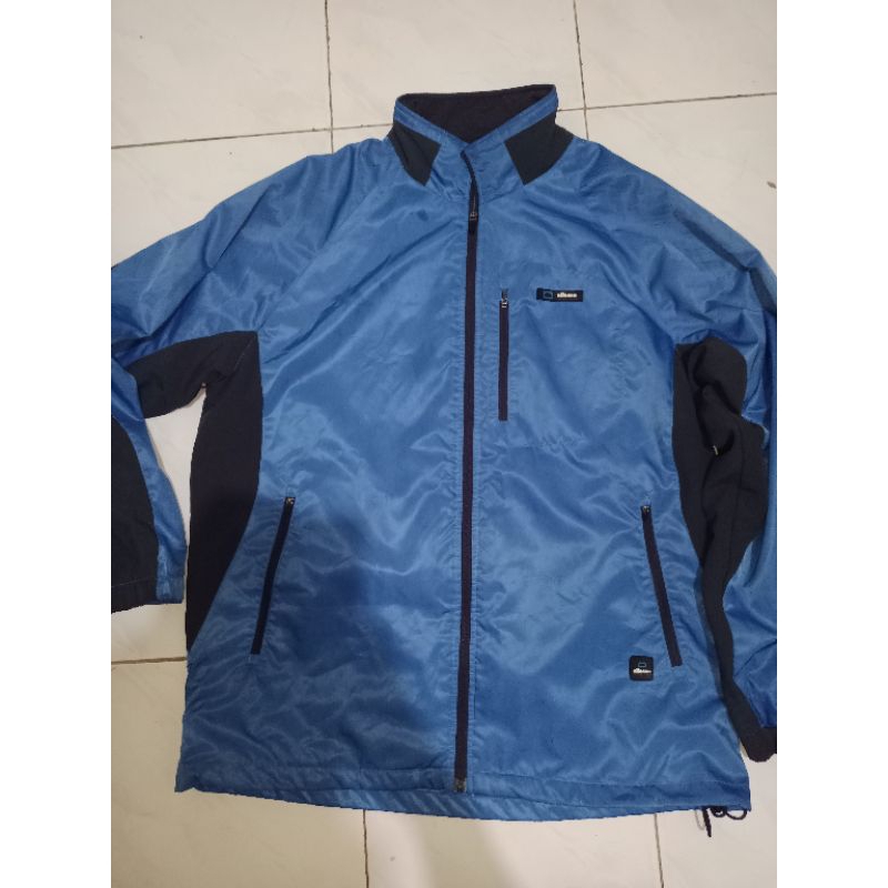 Jaket outdoor Ellese