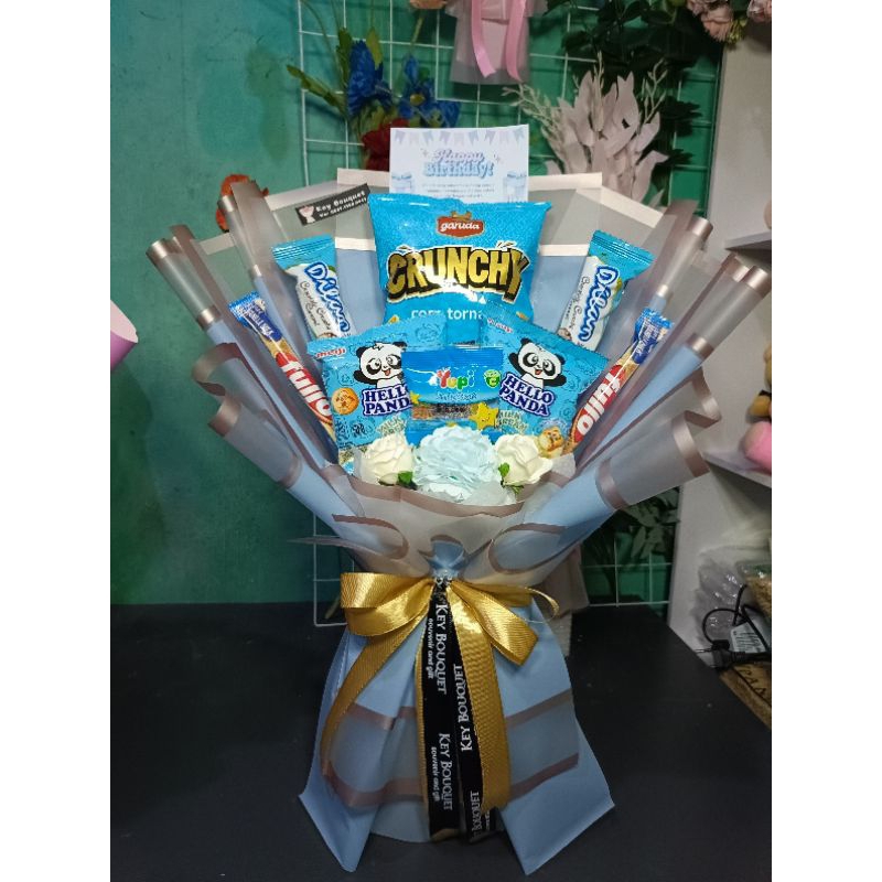 

buket snack ulang tahun serba biru kado hari guru hadiah wisuda