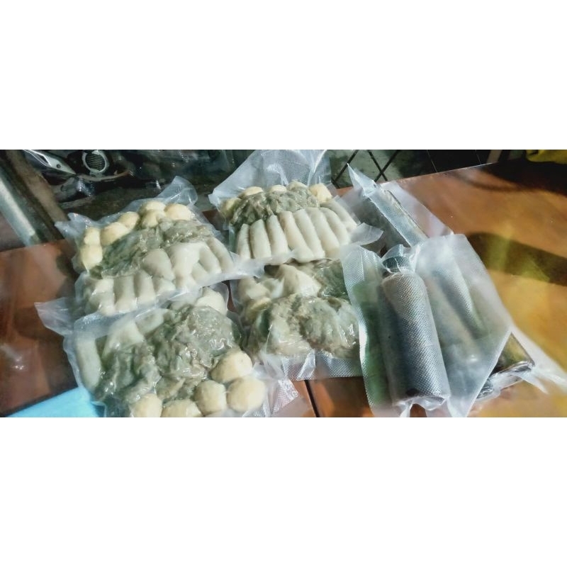 

aneka pempek campur