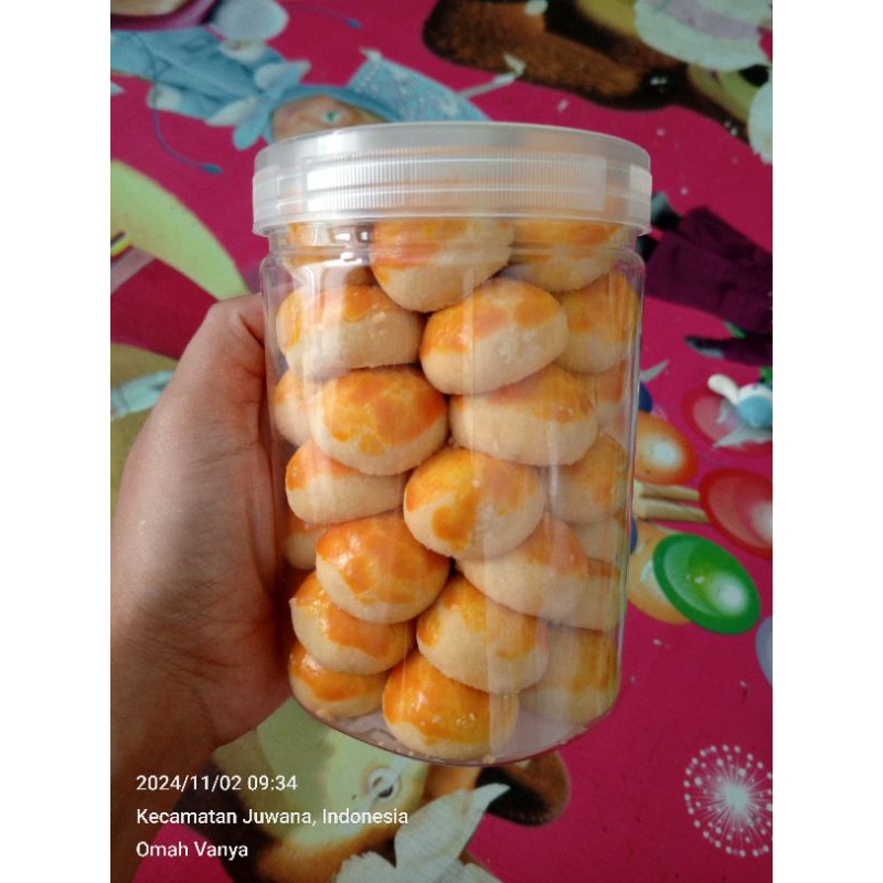 

Kue Nastar kemasan 800ml