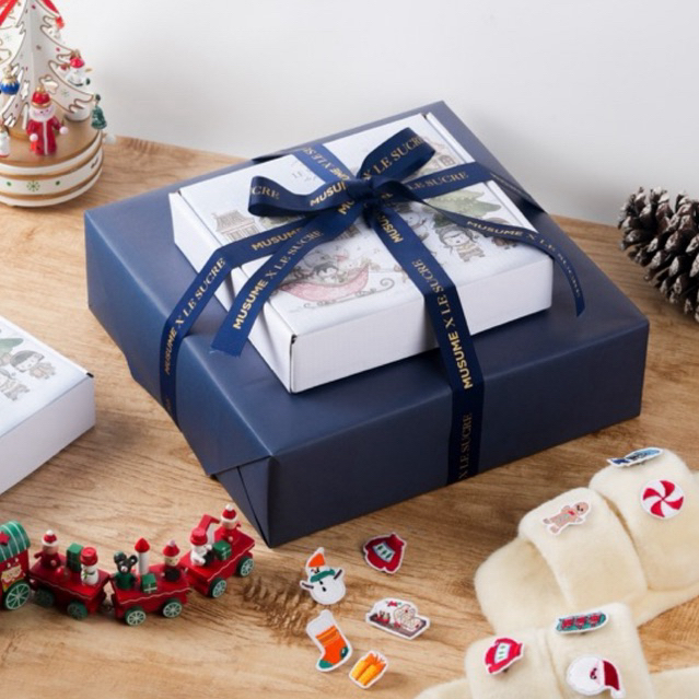 

MUSUME PLAY x LE SUCRE CHRISTMAS GIFT