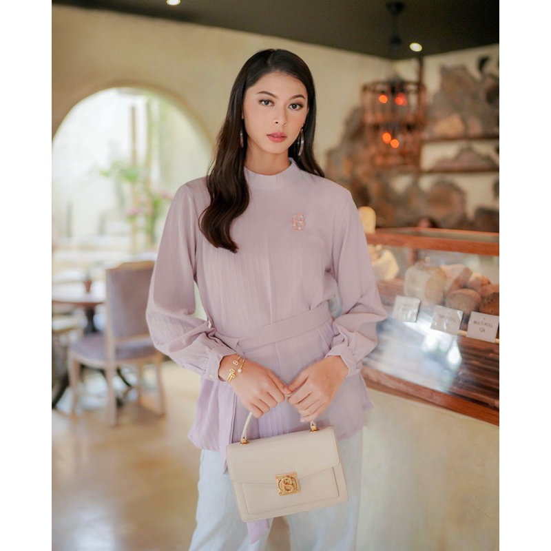 Buttonscarves|Benang jarum