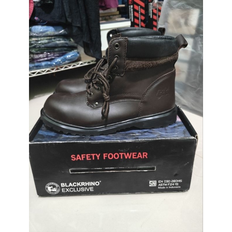 Black Rhino Safety Shoes size 47