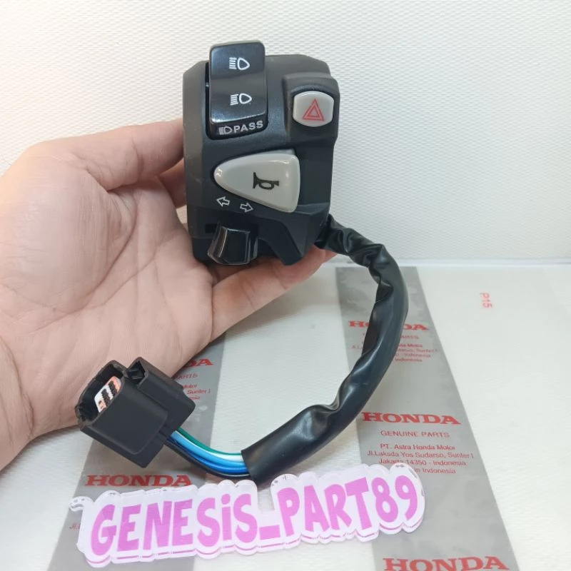 SAKLAR KIRI VARIO 150 OLD,VARIO 150 NEW,VARIO 125 NEW SAKLAR DIM PASS TOMBOL HAZARD