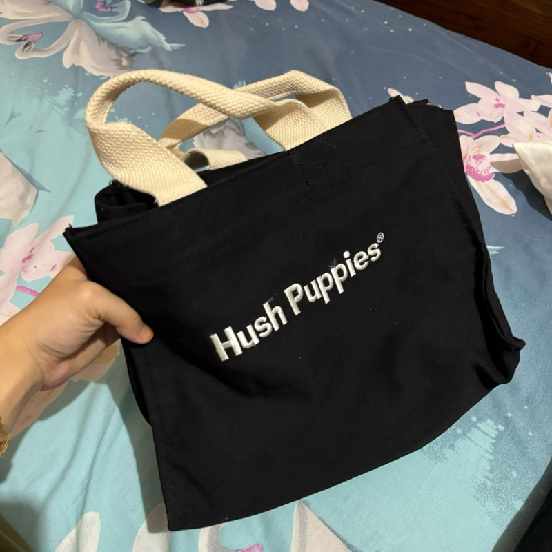 tas hush puppies second no minus black sling bag