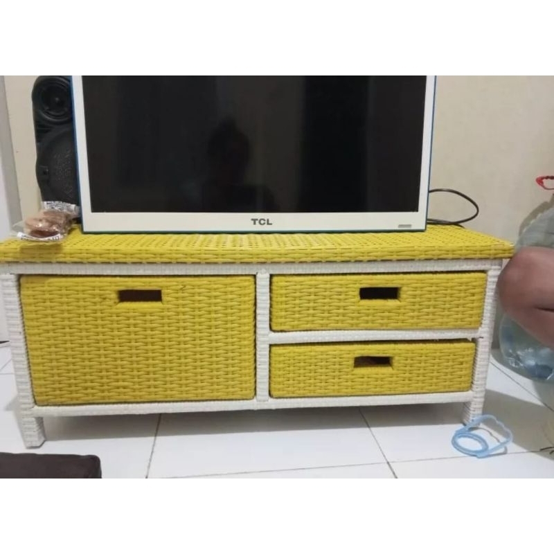 MEJA TV ROTAN SINTETIS MINIMALIS LACI 3