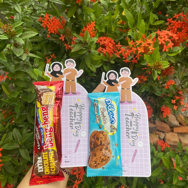

Kado Hari Guru Nasional | Kartu Ucapan Hari Guru bisa di isi coklat/snack