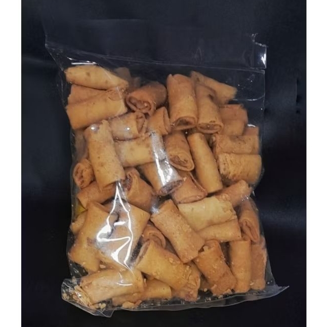 

sumpia gurih isi abon 250GR | snack sumpia 250GR | Cemilan renyah istimewa dengan kriuk mantap, rasa gurih yang asik, praktis, dan lezat. Kudapan spesial yang wajib dicoba, sempurna untuk momen santai dan teman ngemil kapan saja