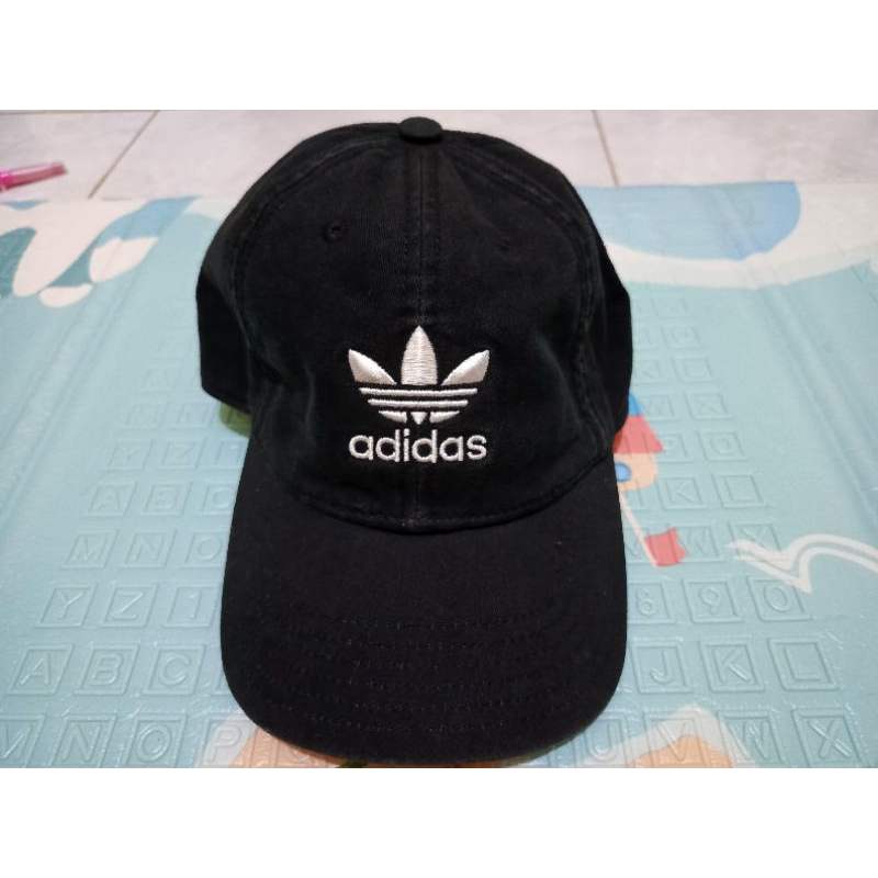 Topi Adidas Trefoil