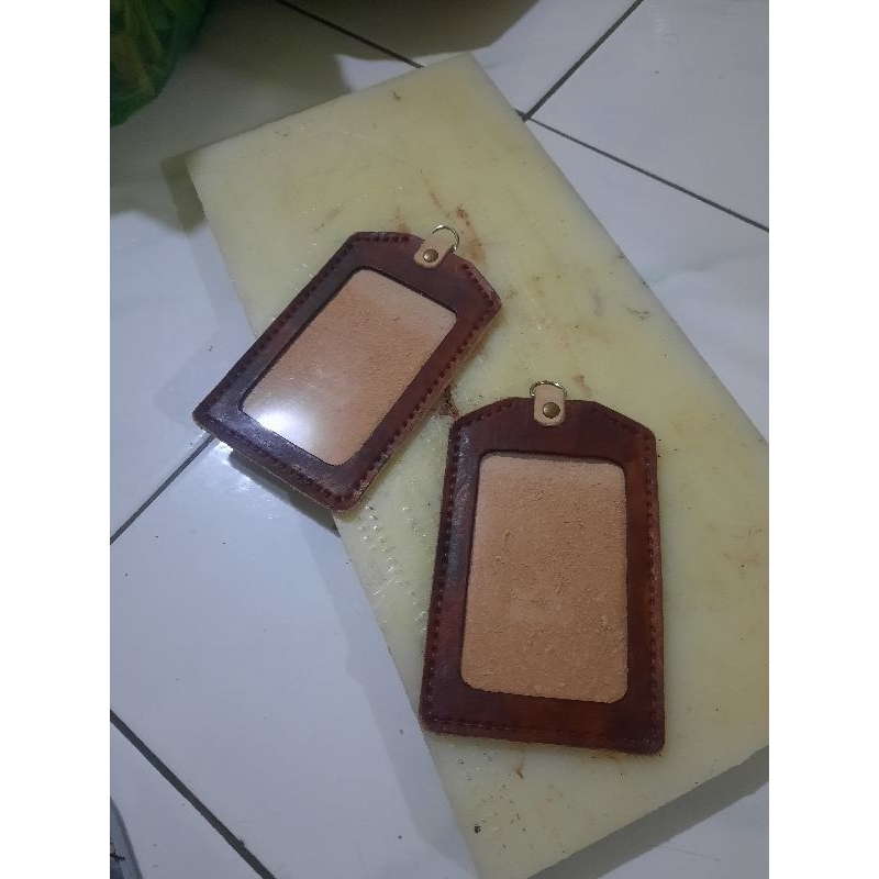 

ID CARD/Name Tag dari kulit sapi /proses handmade