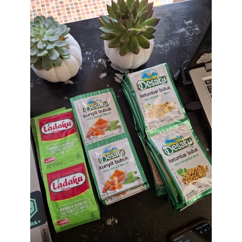 

Bumbu Dapur Desaku *Ladaku bubuk *ketumbar bubuk *kunyit bubuk