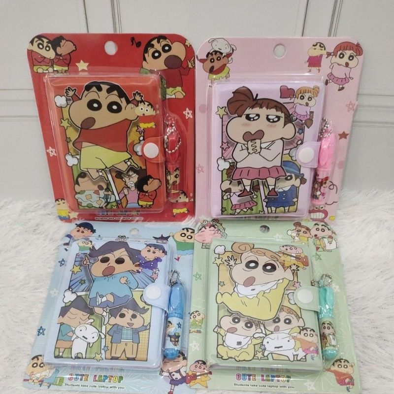 

Sale 11.11 Notes mini Sinchan family series , sudah berikut pen mini, bisa dijadikan ganci