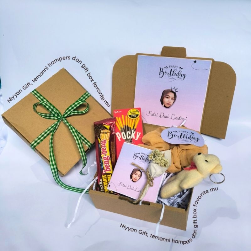 

Niyyan Gift Box Aesthetic Cewe untuk Birthday/Graduate/Anniversary