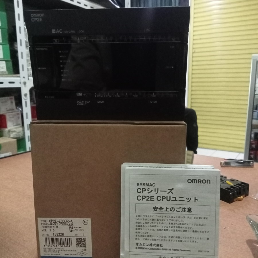 PLC Omron CP2E-E30DR-A