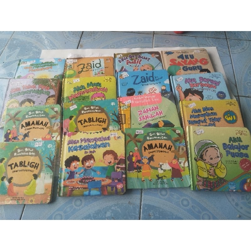 

Buku Anak Boardbook 100 RB dapat 3 buku boardbook