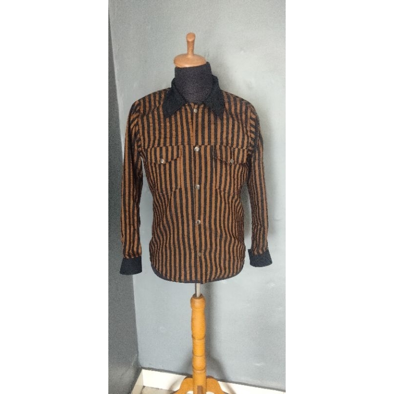 kemeja jaket lurik Jawa modern keren