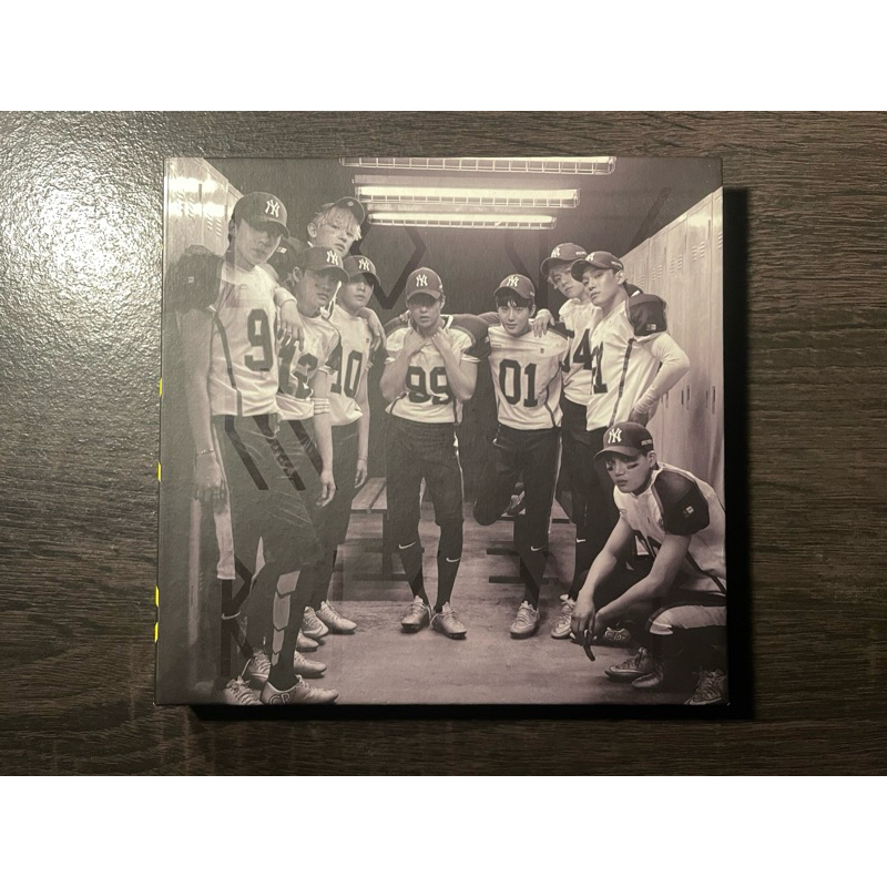 ALBUM EXO LOVE ME RIGHT CHI VER.