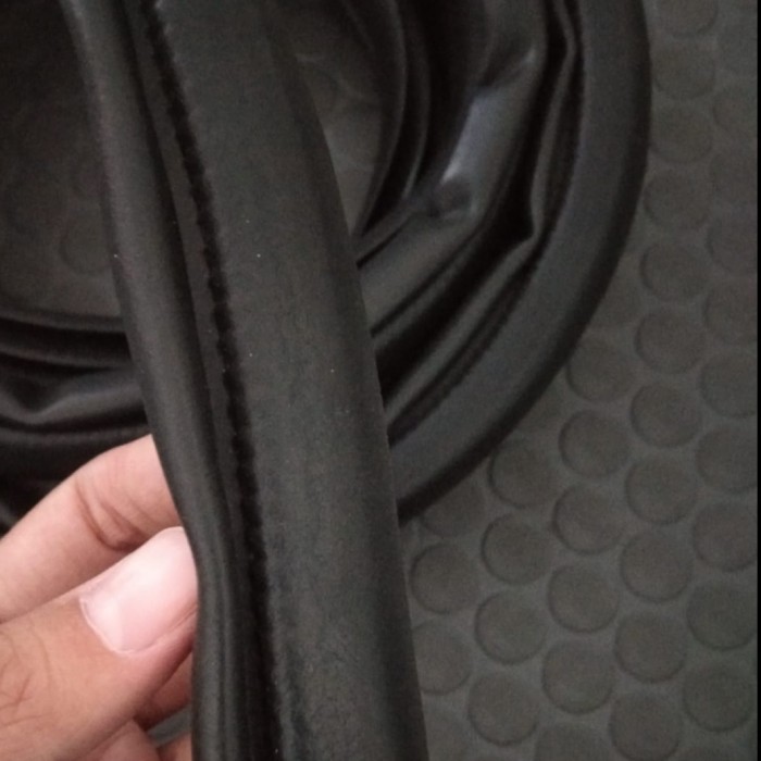 Karet Pintu Belakang Untuk Mobil Toyota Yaris