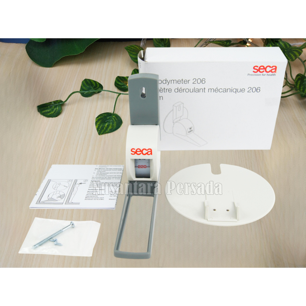 SECA 206  Alat Ukur Tinggi Badan Pita Roll-up Dg wall attachment SECA  206