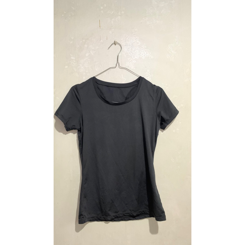 BAJU OLAHRAGA PRELOVED