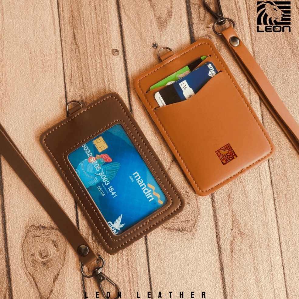 

Murah Harga Name Tag ID Card Kulit Holder Lanyard Name Tag ID Card Kulit NTS35 Muat 2 Slot Kartu Termurah