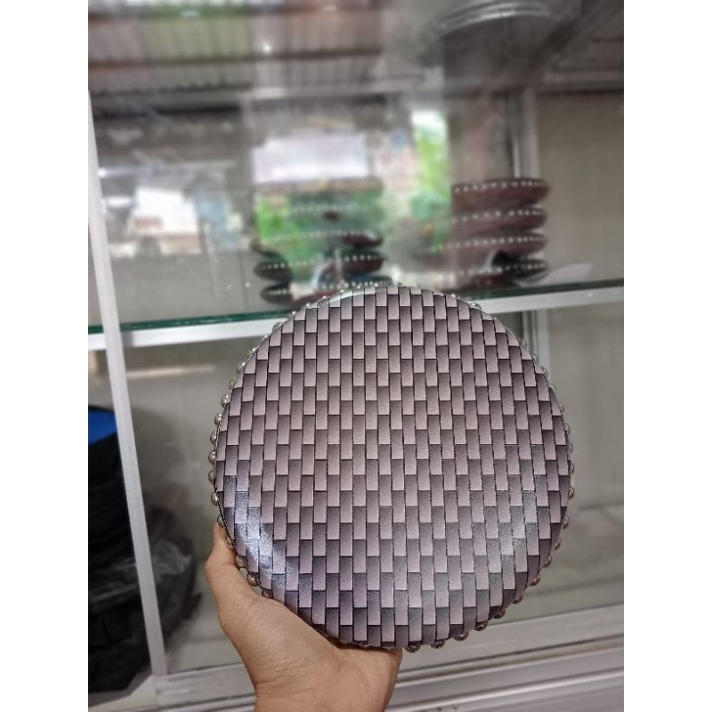 Tam Ufo Zeus Larva terbaru