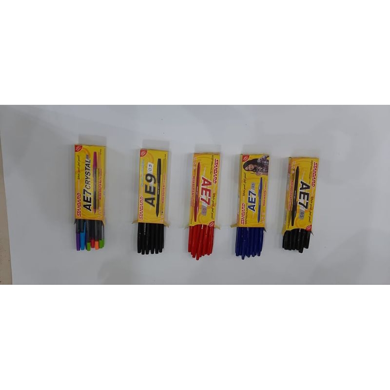 

Bolpoin standar AE7 hitam, merah, biru
