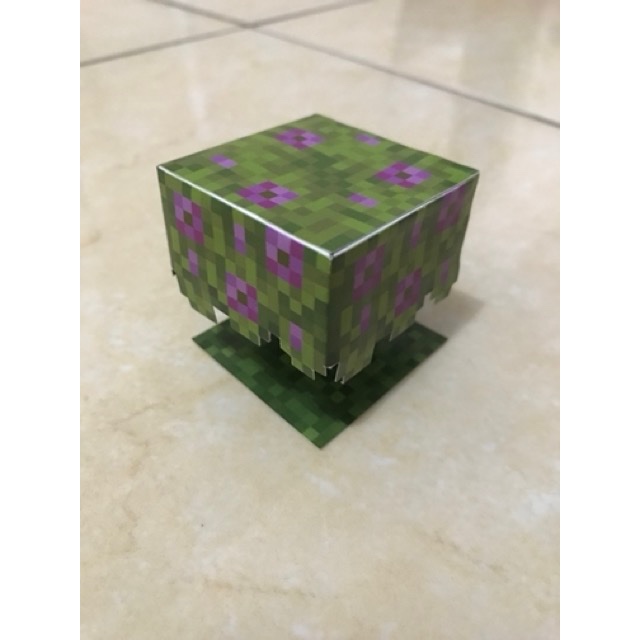 Papercraft Minecraft Tanaman Azalea (bentuk jadi seperti di foto dan lembaran)