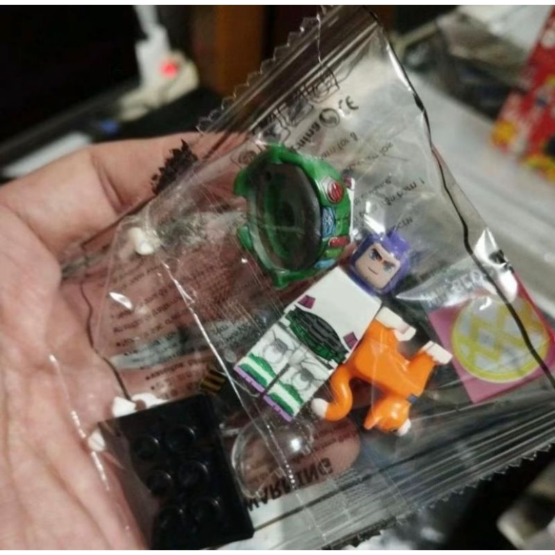 Mini Figure Animasi Toy Story Buzz Lightyear