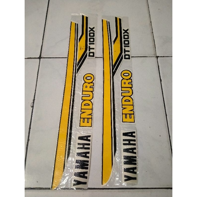 striping sticker Lis Yamaha dt100x