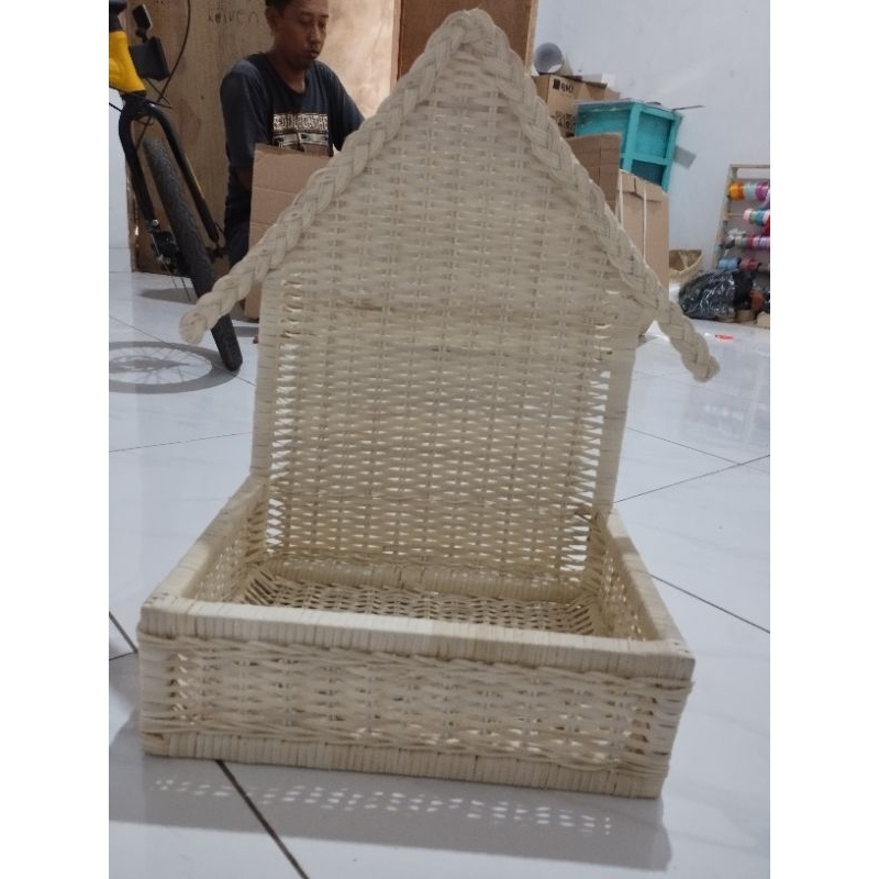 

rotan packaging hampers bentuk rumah