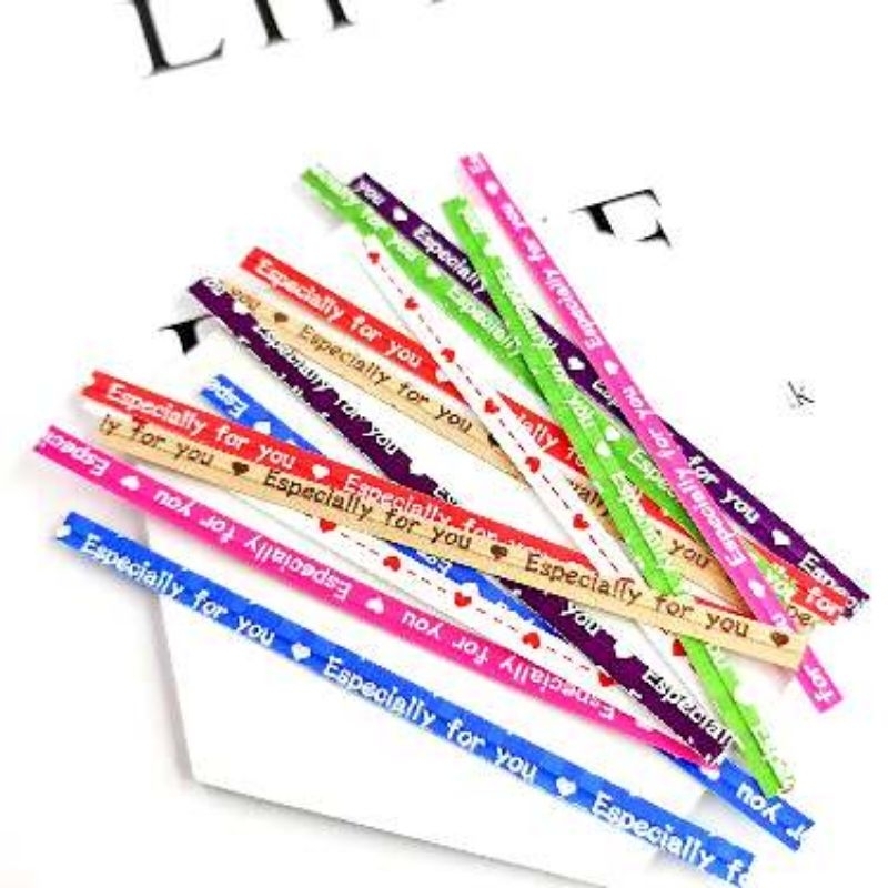 

1Pack (95-100Pcs) Kawat Ikat Souvenir Plastik Twist Tie