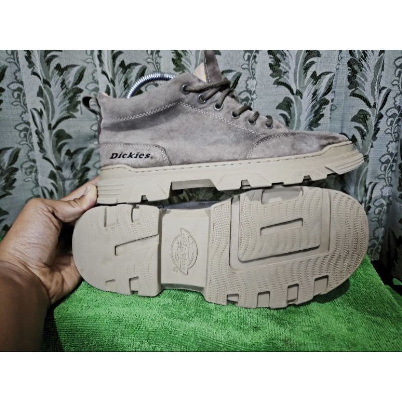 Sepatu Dickies