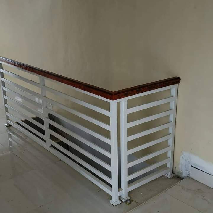 Balkon pagar minimalis rangka besi hollow galvanis anti karat bagus dan murah