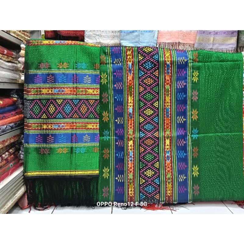 SONGKET SADUM TEXTUR WARNA HIJAU.