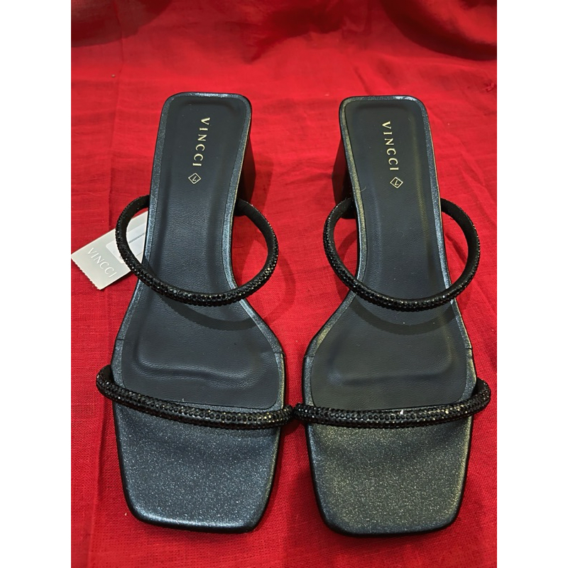 READY ORIGINAL Vincci High Heels