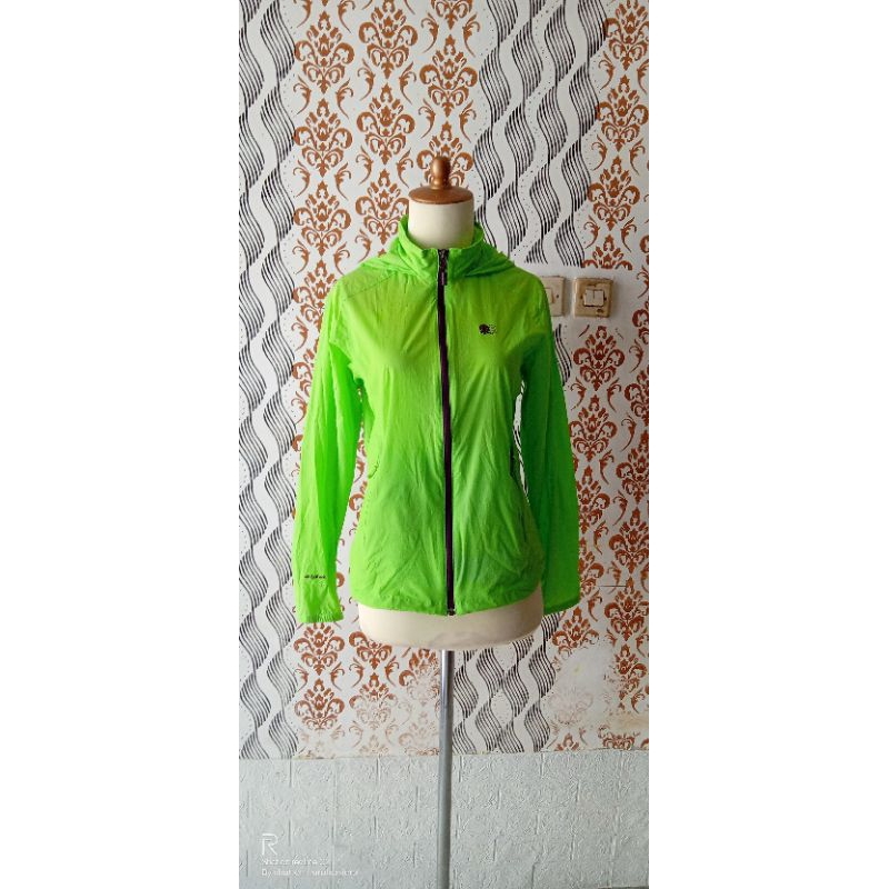 jaket lari kolonsport