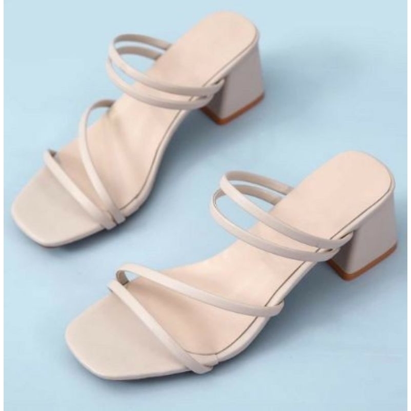 Sepatu sendal hak tinggi wanita