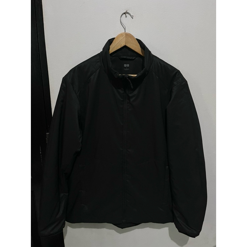 Jaket Uniqlo Parasut Tebal