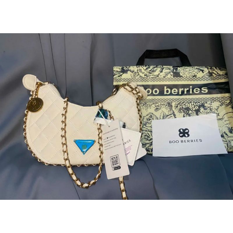 tas selempang shoulder bag original boo BERRIES real picture